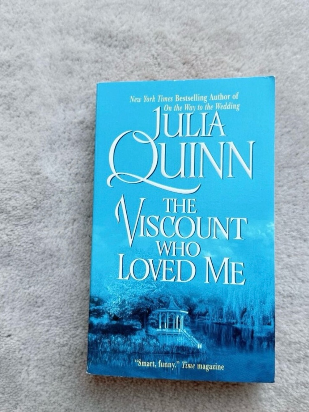The Viscount Who Loved Me by Julia Quinn | Paperback Book